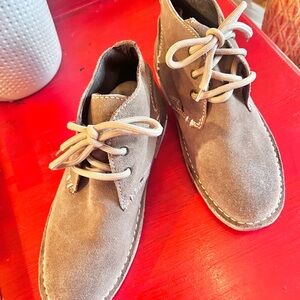 Bjorndal Navigator Boys Size 5  Tan Suede Chukka Boots Youth